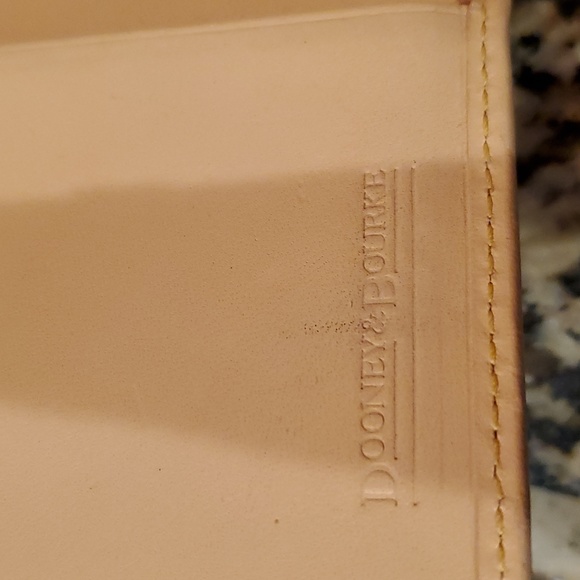 D/B Wallet - Picture 3 of 4